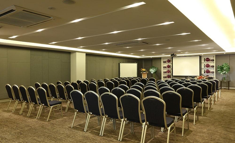 Bangna Pride Hotel & Residence Bangkok Esterno foto