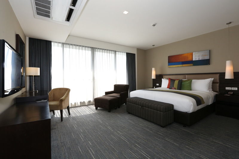 Bangna Pride Hotel & Residence Bangkok Esterno foto