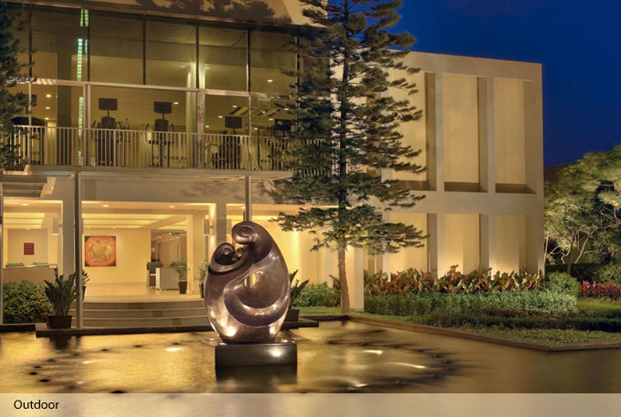 Bangna Pride Hotel & Residence Bangkok Esterno foto